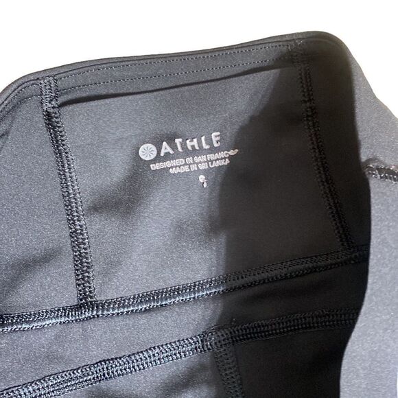 Athleta sonic reflective black Capri crop leggings small running workout gym - Picture 7 of 8